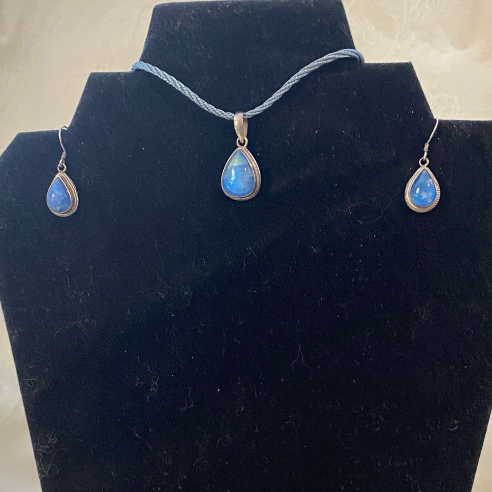 Elegant Moonstone 925 SS Teardrop Jewelry Set